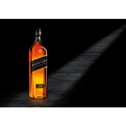 Johnnie Walker Black Label papír díszdobozban 0,7l Blended Skót Whisky [40%]