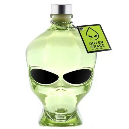 Outerspace Alien Head Vodka (zöld) 0,7l