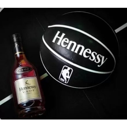 Hennessy Konyak VSOP NBA Limited Edition 21/22 0,7l DD.