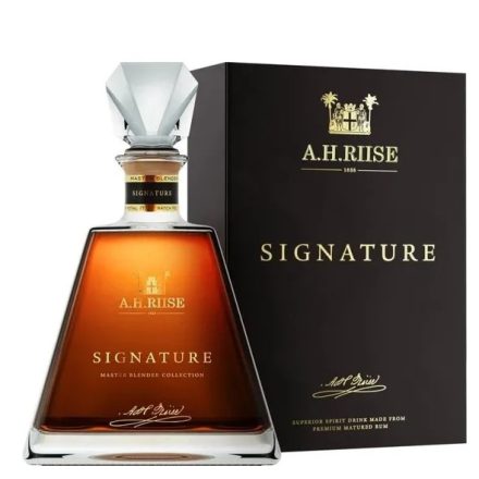 A.H. Riise Rum Signature 0,7l DD.