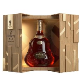 Hennessy Konyak XO NBA 2024. Collector Edition 0,7l DD.
